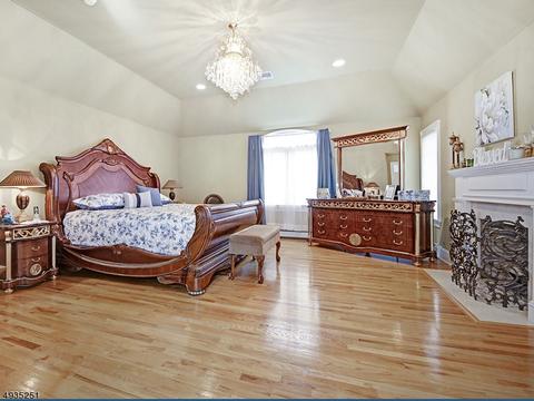 63 Brookside Dr, Upper Saddle River, NJ 07458 photo 13