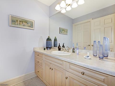 63 Brookside Dr, Upper Saddle River, NJ 07458 photo 16