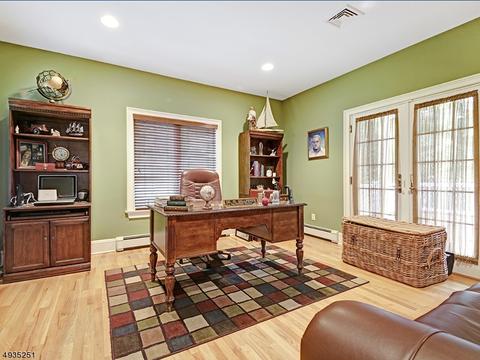 63 Brookside Dr, Upper Saddle River, NJ 07458 photo 8