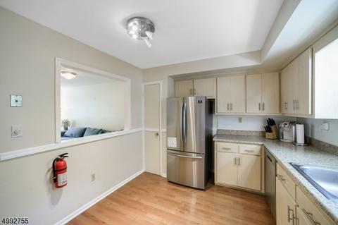 777 Springfield Ave Apt 8 #8, Summit, NJ 07901 photo 12
