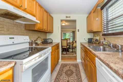 45 Shore Rd, Wayne, NJ 07470 photo 2