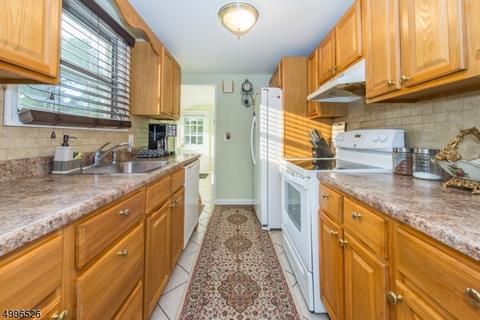 45 Shore Rd, Wayne, NJ 07470 photo 3