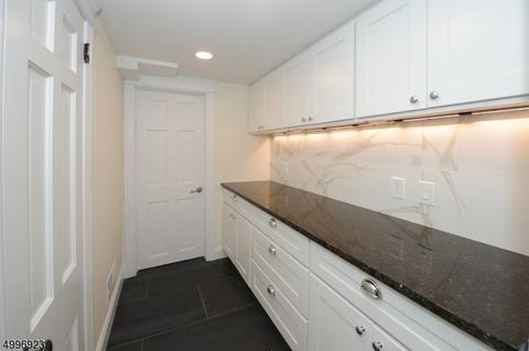 37 Osceola Rd, Wayne, NJ 07470 photo 4