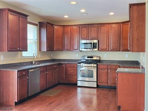 27 Helms Mill Rd, Hackettstown, NJ 07840 photo 3