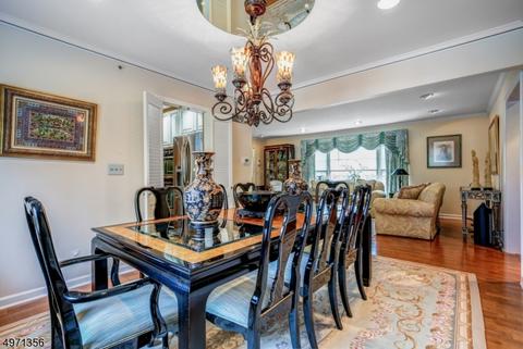 18 Tulip Ter, Wayne, NJ 07470 photo 4