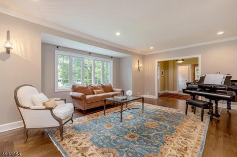 24 Tulip St, Summit, NJ 07901 photo 3