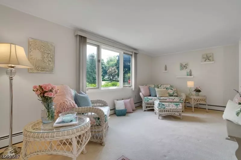  30 S Alward Ave, Basking Ridge, NJ 07920 photo 14