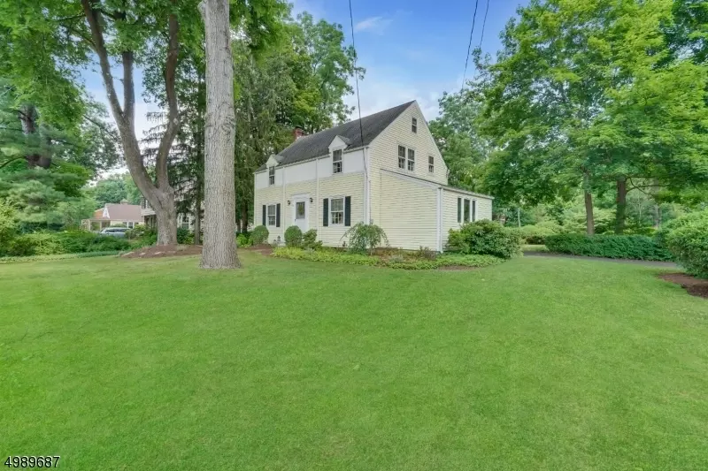  30 S Alward Ave, Basking Ridge, NJ 07920 photo 4