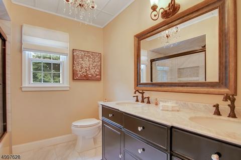 28 Cider Hl, Upper Saddle River, NJ 07458 photo 18