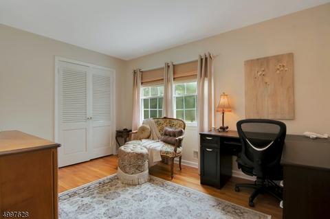 28 Cider Hl, Upper Saddle River, NJ 07458 photo 16