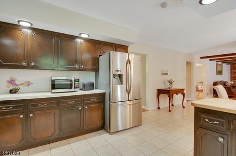 28 Cider Hl, Upper Saddle River, NJ 07458 photo 10