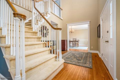 6 Dehoff Dr, Flemington, NJ 08822 photo 2