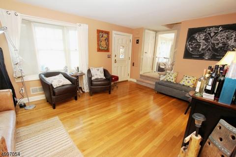 2 W Sunset Dr, Nutley, NJ 07110 photo 4