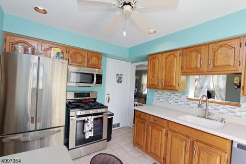 2 W Sunset Dr, Nutley, NJ 07110 photo 10