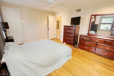 2 W Sunset Dr, Nutley, NJ 07110 photo 19