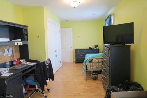 22 Moore Pl, Nutley, NJ 07110 photo 16