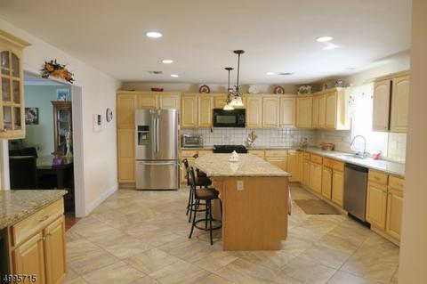 22 Moore Pl, Nutley, NJ 07110 photo 6