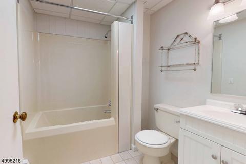 85 Cider Hl, Upper Saddle River, NJ 07458 photo 20