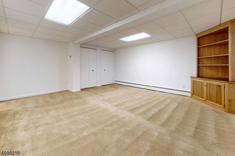 85 Cider Hl, Upper Saddle River, NJ 07458 photo 21