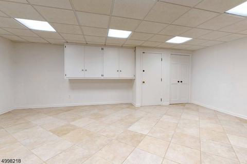 85 Cider Hl, Upper Saddle River, NJ 07458 photo 19