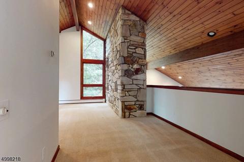 85 Cider Hl, Upper Saddle River, NJ 07458 photo 12