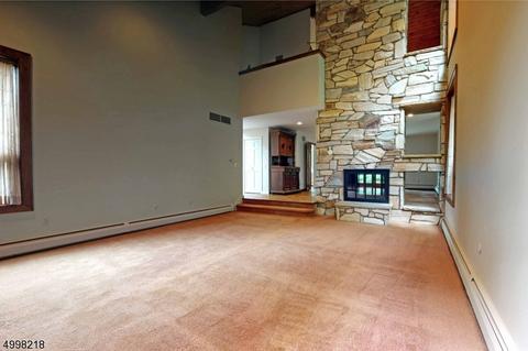 85 Cider Hl, Upper Saddle River, NJ 07458 photo 3