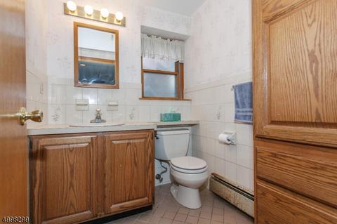 18 Geneva Ct, Wayne, NJ 07470 photo 14