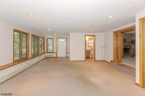 18 Geneva Ct, Wayne, NJ 07470 photo 21