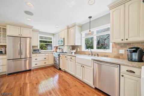 57 E Oak St, Basking Ridge, NJ 07920 photo 7