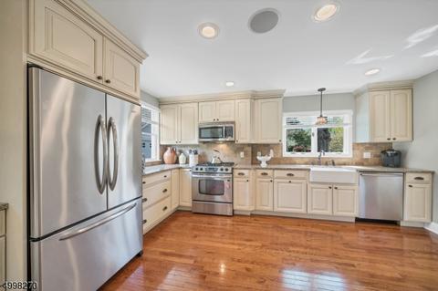 57 E Oak St, Basking Ridge, NJ 07920 photo 6