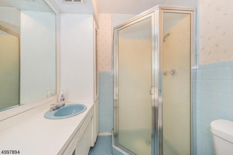 449 Walnut St, Nutley, NJ 07110 photo 17