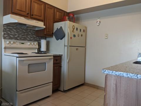 280 Union St #404, Hackensack, NJ 07601 photo 3