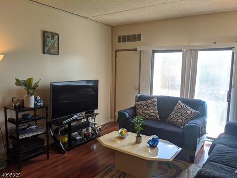 280 Union St #404, Hackensack, NJ 07601 photo 4