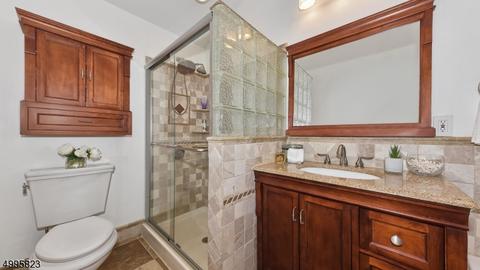 7 Bobolink Ct, Wayne, NJ 07470 photo 16