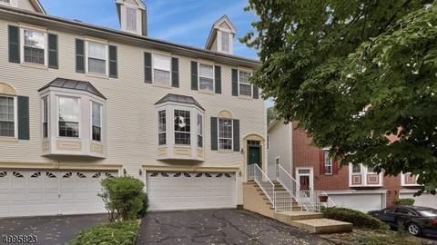 7 Bobolink Ct, Wayne, NJ 07470 photo 2