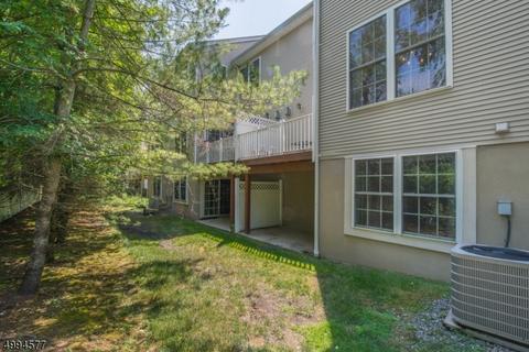 228 Levinberg Ln, Wayne, NJ 07470 photo 24
