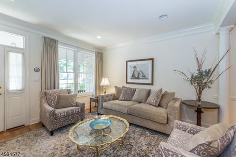 228 Levinberg Ln, Wayne, NJ 07470 photo 4