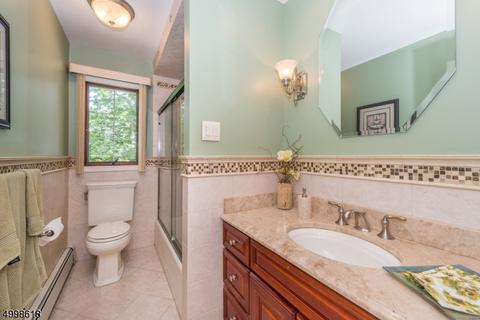 72 Fieldstone Pl, Wayne, NJ 07470 photo 11