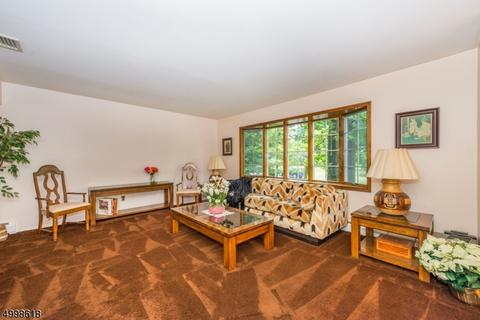 72 Fieldstone Pl, Wayne, NJ 07470 photo 4