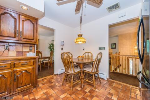 72 Fieldstone Pl, Wayne, NJ 07470 photo 10