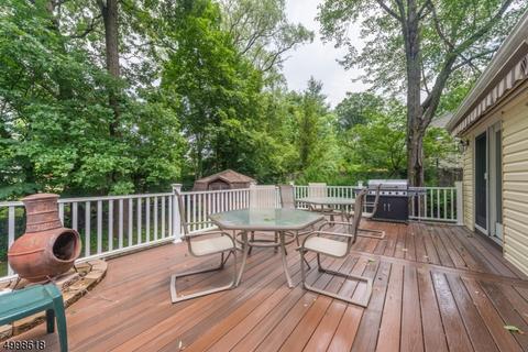 72 Fieldstone Pl, Wayne, NJ 07470 photo 2