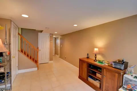 498 Malcolm Rd, Union, NJ 07083 photo 10