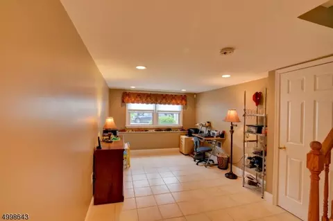 498 Malcolm Rd, Union, NJ 07083 photo 11