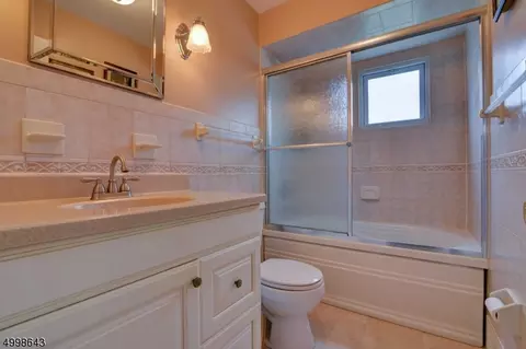 498 Malcolm Rd, Union, NJ 07083 photo 9