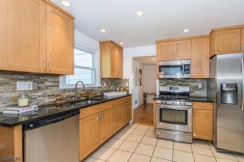 39 Hyde Rd, Bloomfield, NJ 07003 photo 9