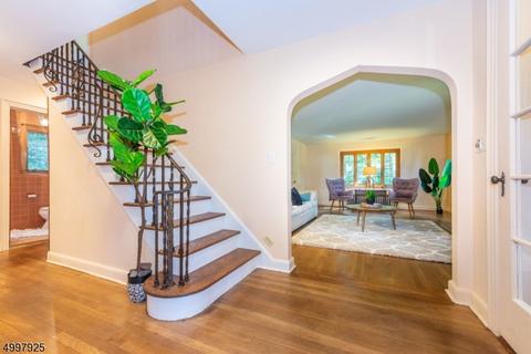64 Alexander Ave, Nutley, NJ 07110 photo 4