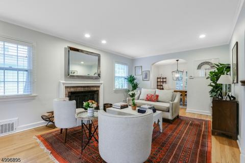 34 Kendrick Rd, Summit, NJ 07901 photo 3