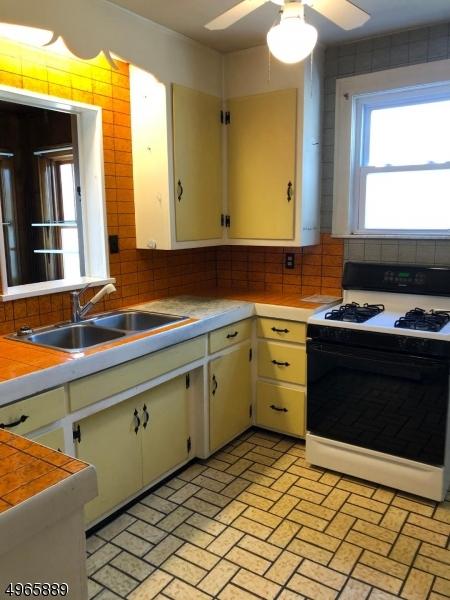 72 New St, Hampton, NJ 08827 photo 4