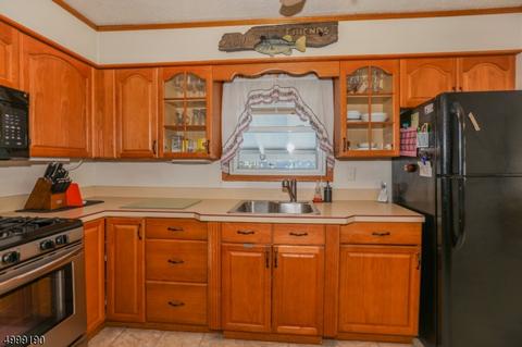 5 Rockridge Rd, Wanaque Boro, NJ 07420 photo 11