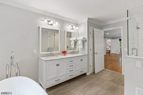 4 Byram Ct, Mendham, NJ 07945 photo 4